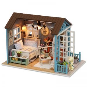 מתנות לחג צעצועים גאד'טים ומתנות כלליות CUTEBEE Doll House Miniature DIY Dollhouse With Furnitures Wooden House Toys For Children Birthday Gift Z007