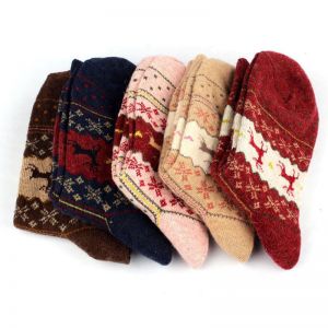 מתנות לחג מתנות לחג - קישוטים ותאורה גרביים בעיצוב איילים לכריסמס Christmas Deer Moose Design Casual Warm Winter Knit Wool Female Socks  